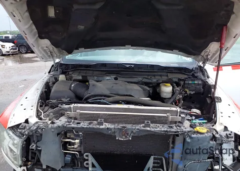 2018 Ram 2500 Tradesman 4X2 8' Box z USA, uszkodzony, nr VIN 3C7WR4HJXJG172699